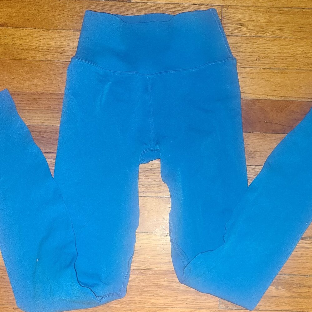 Fabletics Sculpt knit Leggings Size Small ,Blue Compression